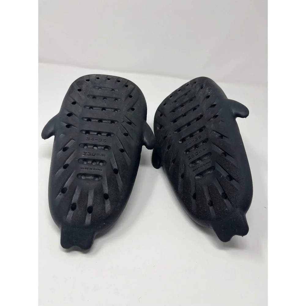 American Exchange Shark Slides Kids Black White 4 EU 34-35 Novelty Fun Sandals